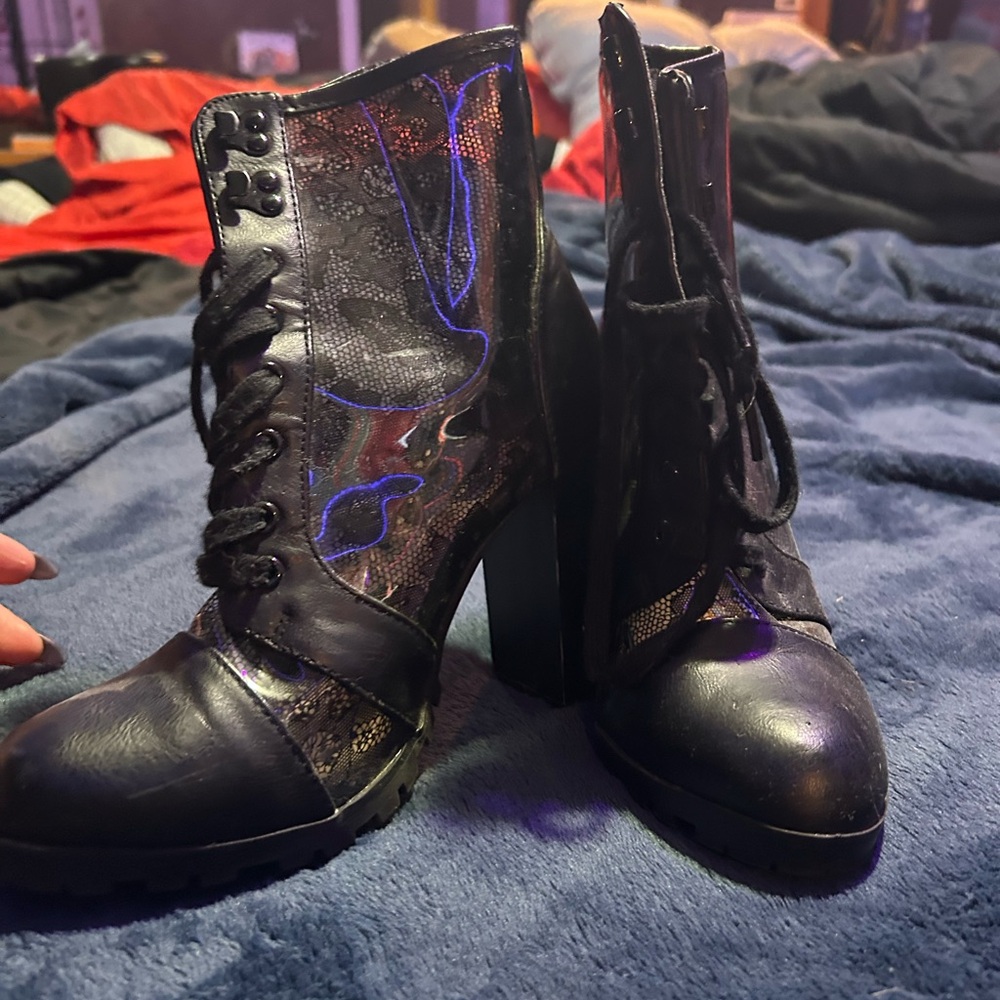 Shoe Dazzle Black Lace-Up Boots with Lace Detail